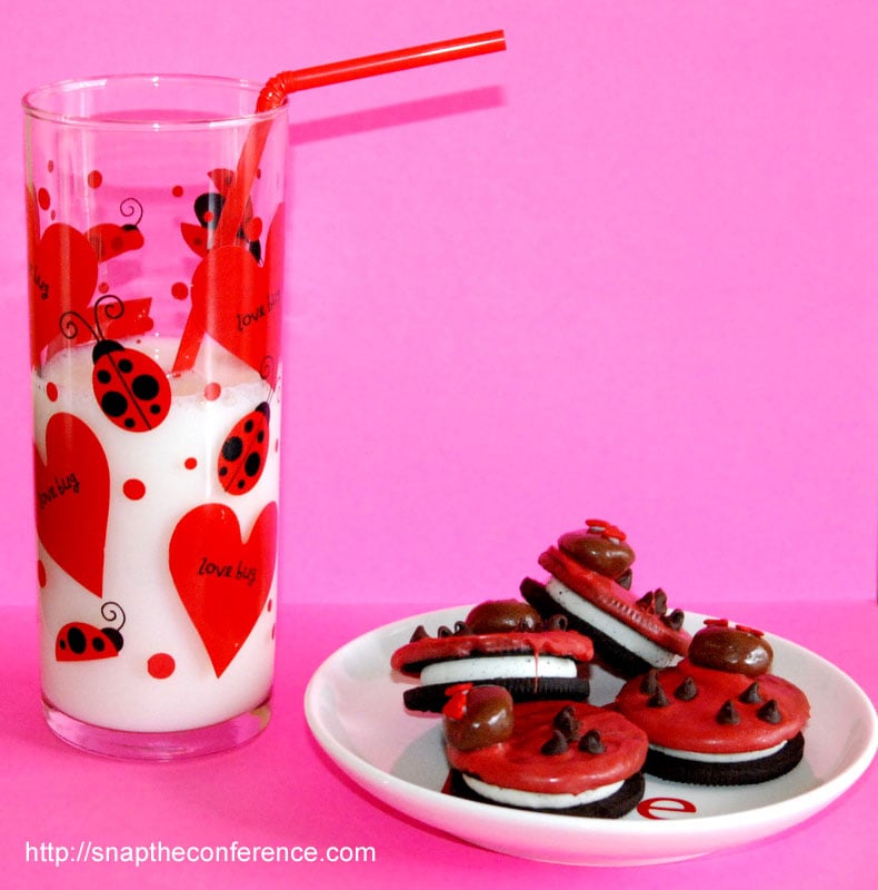 Valentine-Love-Bug-Oreo-Cookies1