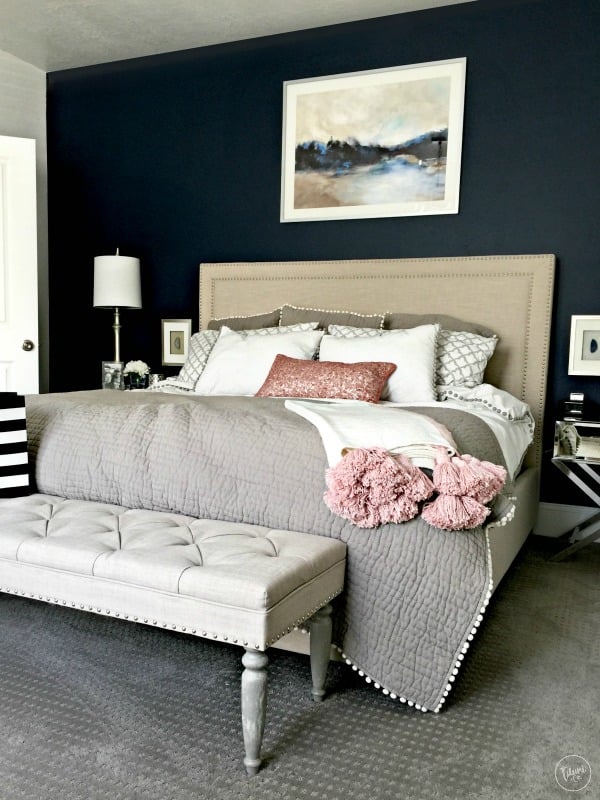 dark blue paint bedroom