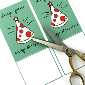 Pizza Christmas Printable Gift Idea. Pizza gift cards are perfect for gifting to teens, college students and singles! #printable #christmasprintable #pizza #christmasgifcard